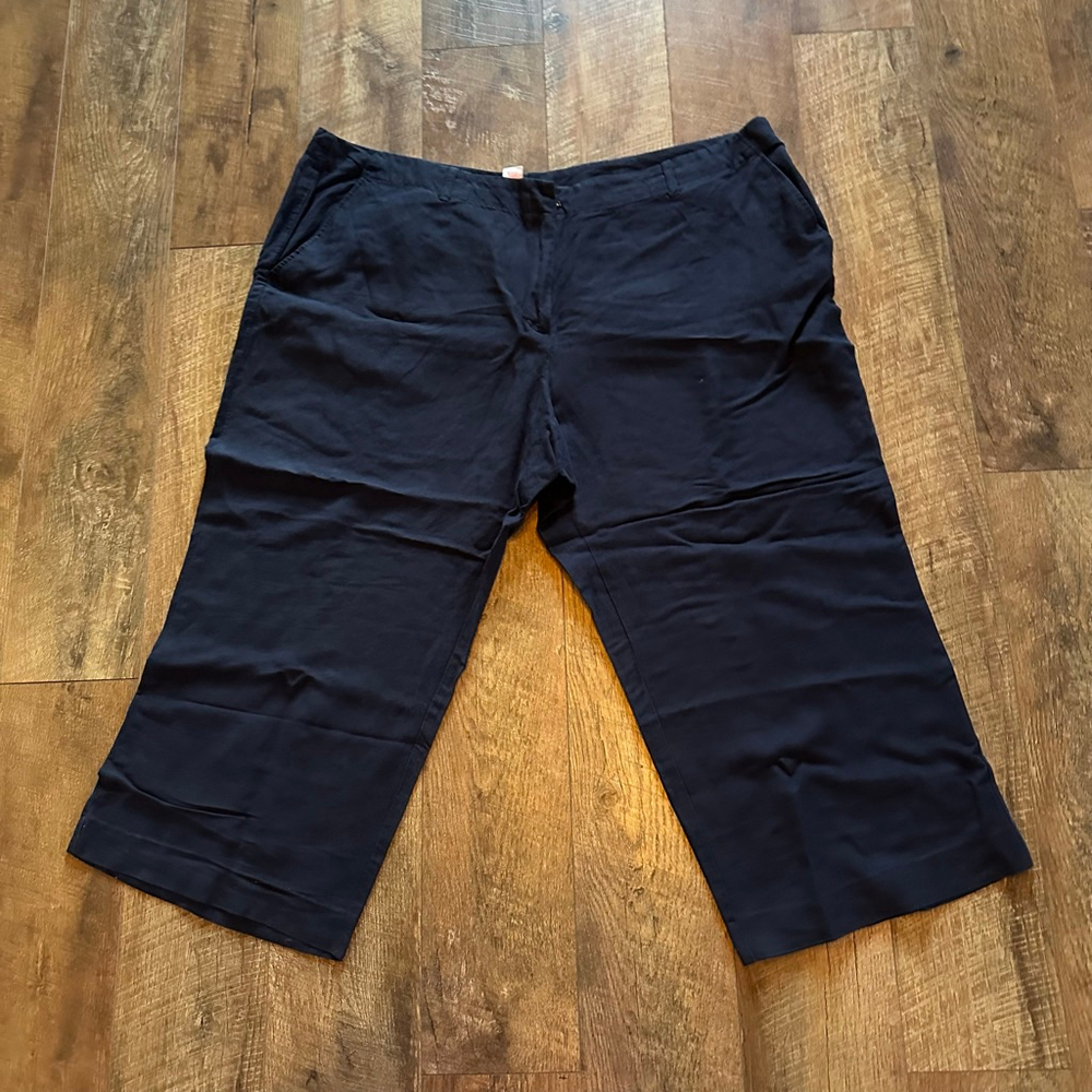 Women's Ruby Rd. Navy Capris 24W - Picture 3 of 11